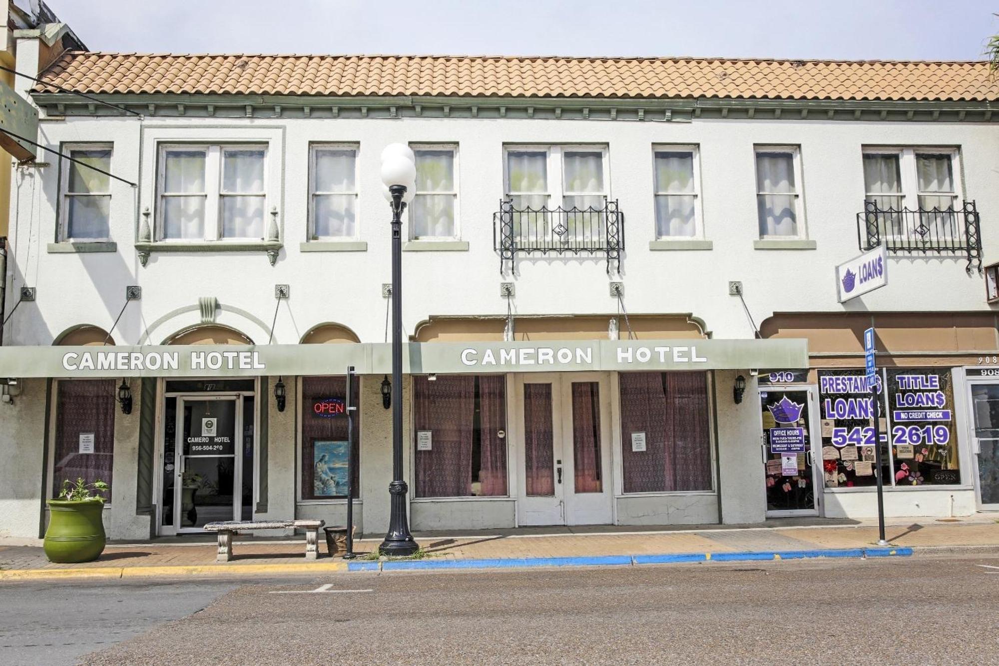 Oyo Historic Cameron Hotel Brownsville I-69E Exterior foto